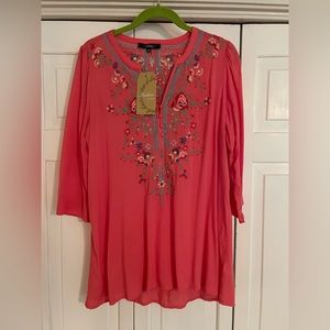 Andree by Unit embroidered coral top. Size large. EUC.